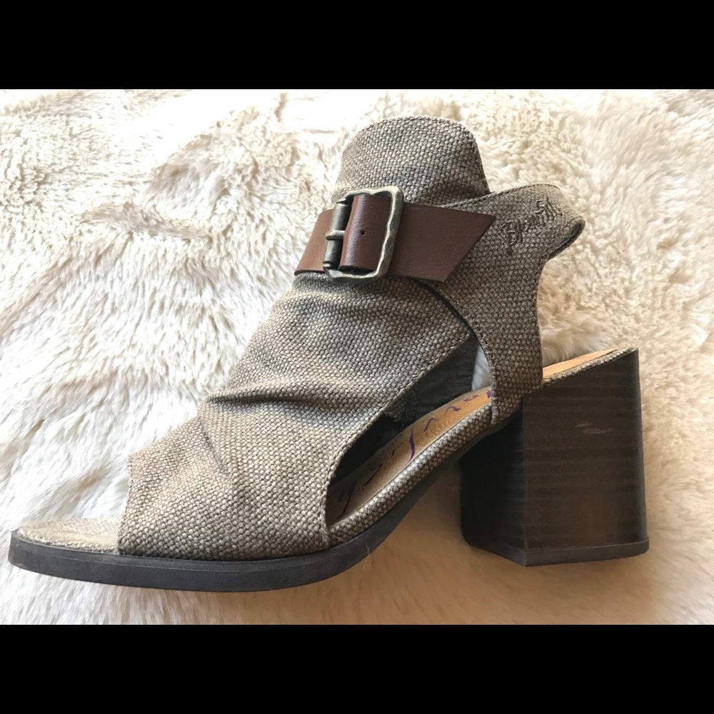 Casual tan/brown peep-toe booties.